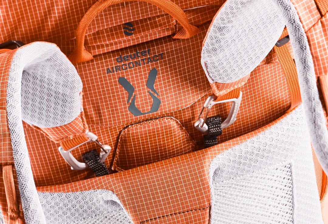 Wholesale ❤️ Backpacks & Duffels Deuter Aircontact Ultra 45+5 SL Trekking 🧨 Backpack 😀 8 Backpacks & Duffels Deuter Aircontact Ultra 45+5 SL Trekking Backpack