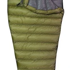 Sleep Western Mountaineering Monolite 34°F Quilt